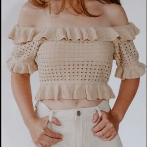 Off shoulders top
